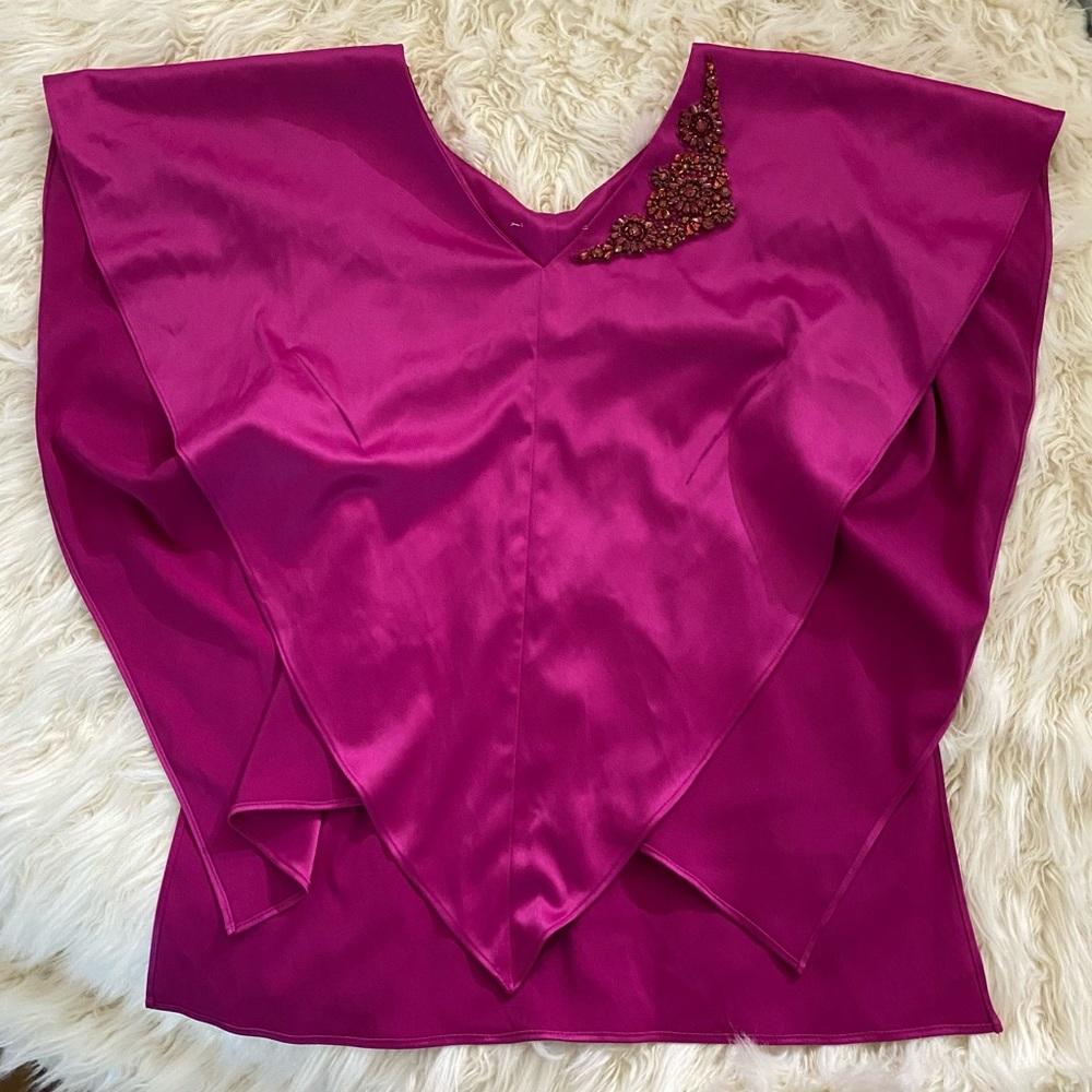 DEAL: 3x$30 Elegant Cloak Sleeve Top